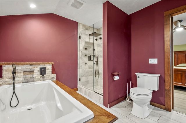 1381 Putnam Pike, Glocester, RI 02814