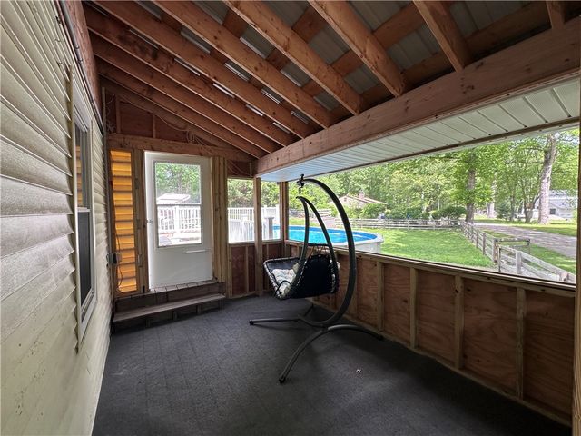 1381 Putnam Pike, Glocester, RI 02814