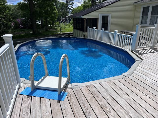 1381 Putnam Pike, Glocester, RI 02814
