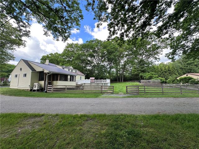 1381 Putnam Pike, Glocester, RI 02814