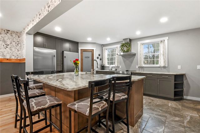1381 Putnam Pike, Glocester, RI 02814