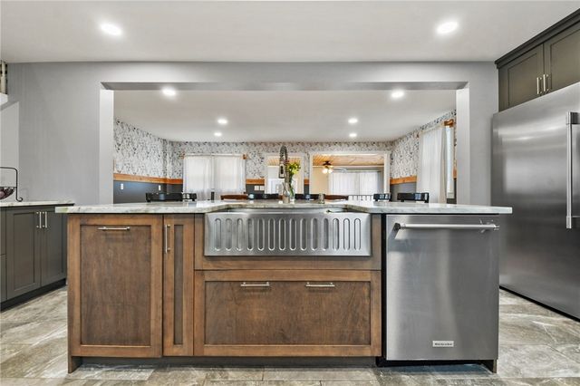 1381 Putnam Pike, Glocester, RI 02814