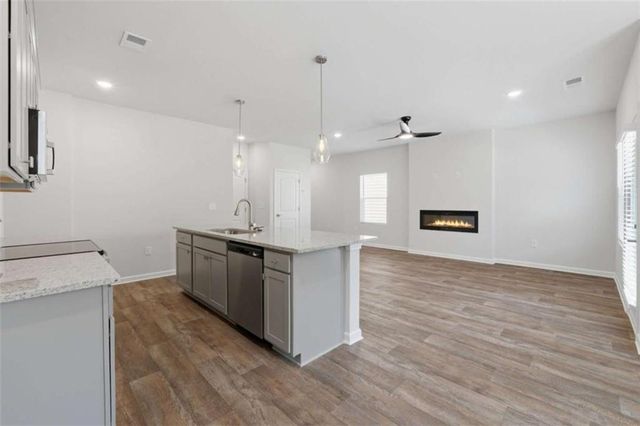 3648 PARKWAY JAMES Drive, Snellville, GA 30039