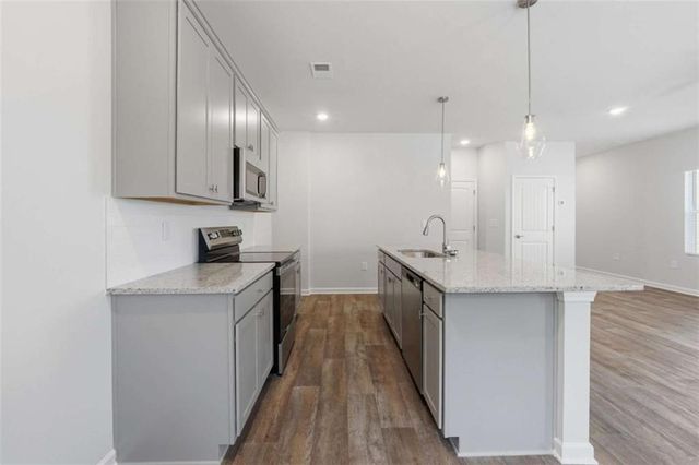 3648 PARKWAY JAMES Drive, Snellville, GA 30039