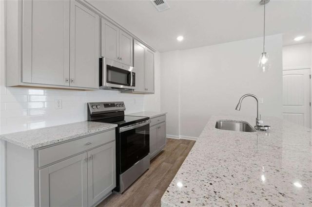 3648 PARKWAY JAMES Drive, Snellville, GA 30039