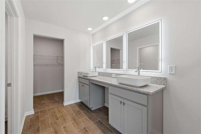 3648 PARKWAY JAMES Drive, Snellville, GA 30039