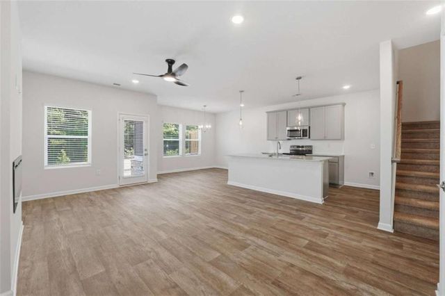 3648 PARKWAY JAMES Drive, Snellville, GA 30039