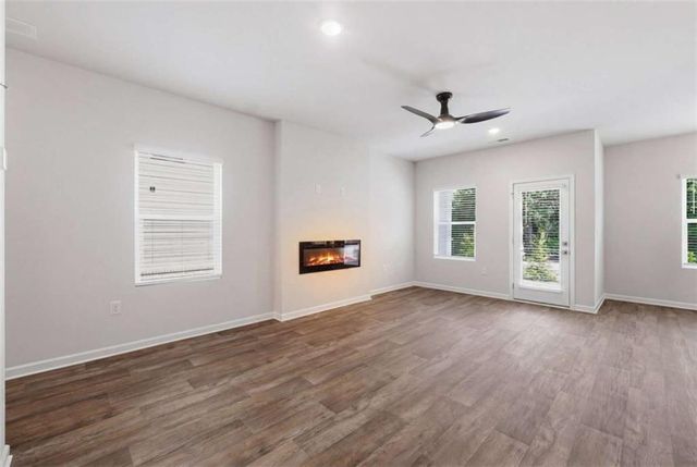 3648 PARKWAY JAMES Drive, Snellville, GA 30039