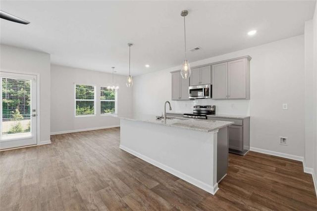 3648 PARKWAY JAMES Drive, Snellville, GA 30039