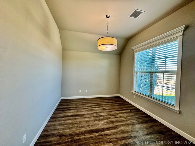 4224 S 185th East Avenue, Tulsa, OK 74134