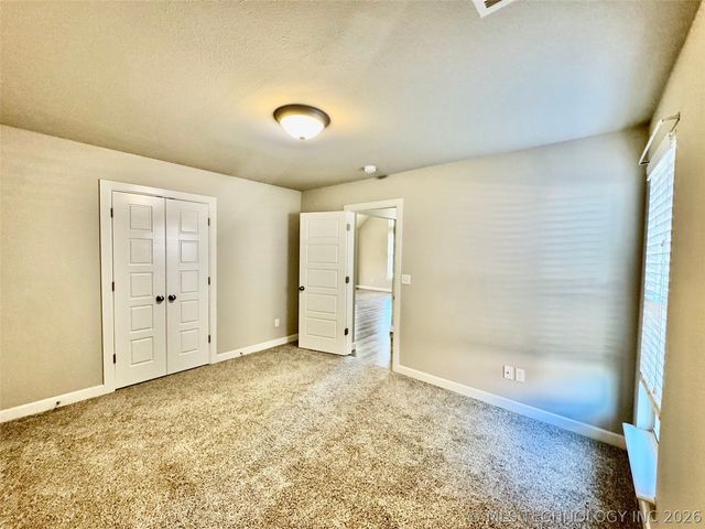 4224 S 185th East Avenue, Tulsa, OK 74134