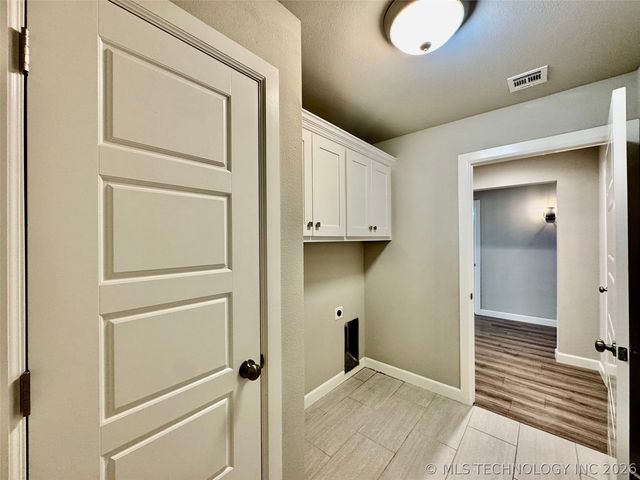 4224 S 185th East Avenue, Tulsa, OK 74134