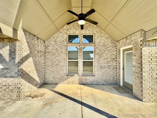 4224 S 185th East Avenue, Tulsa, OK 74134