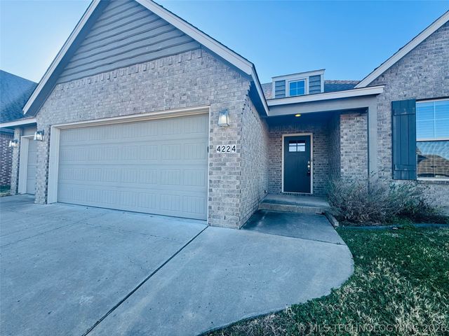 4224 S 185th East Avenue, Tulsa, OK 74134