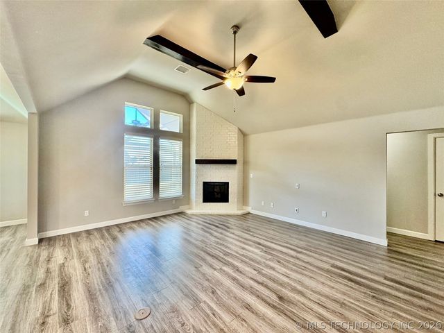 4224 S 185th East Avenue, Tulsa, OK 74134