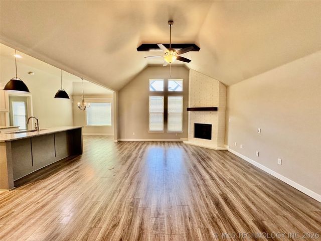 4224 S 185th East Avenue, Tulsa, OK 74134