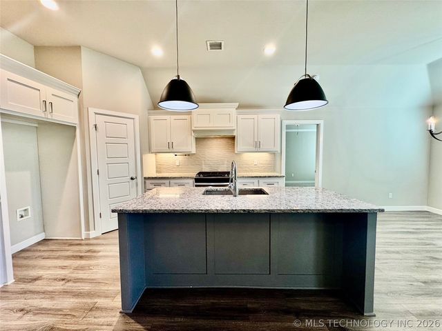 4224 S 185th East Avenue, Tulsa, OK 74134