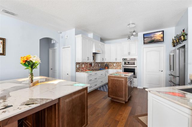 10839 BREAKING ROCKS DRIVE, Tampa, FL 33647