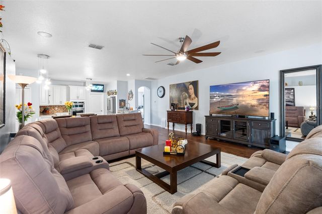10839 BREAKING ROCKS DRIVE, Tampa, FL 33647
