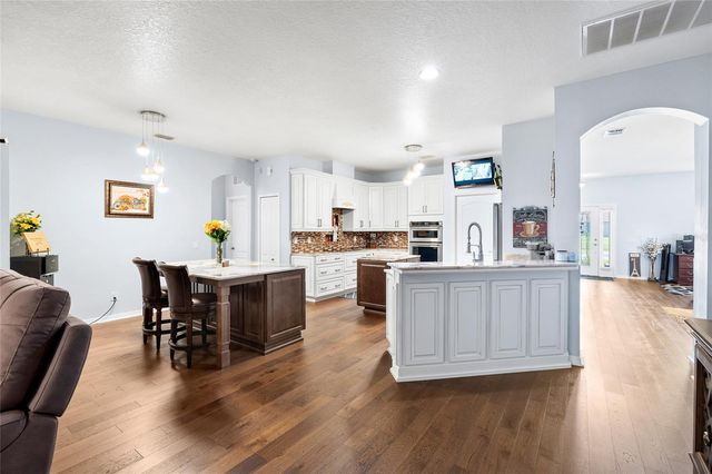 10839 BREAKING ROCKS DRIVE, Tampa, FL 33647
