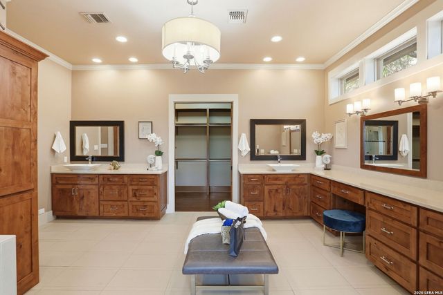 3738 Las Casitas, San Antonio, TX 78261