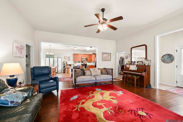 7363 Harrell Dr, Zachary, LA 70791