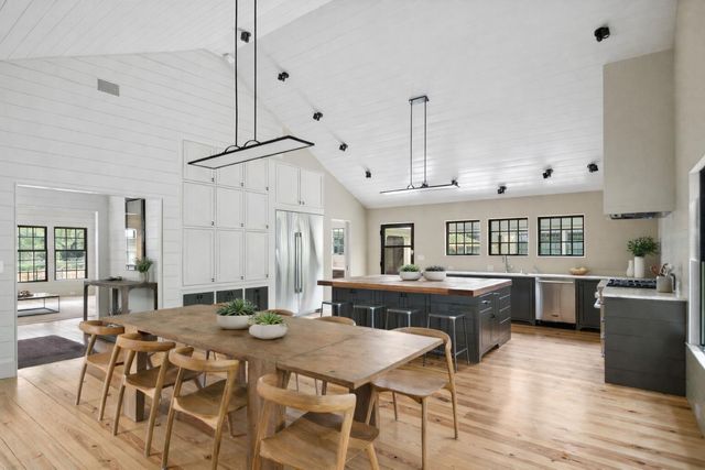 922 Kincade Drive, Mount Pleasant, SC 29464