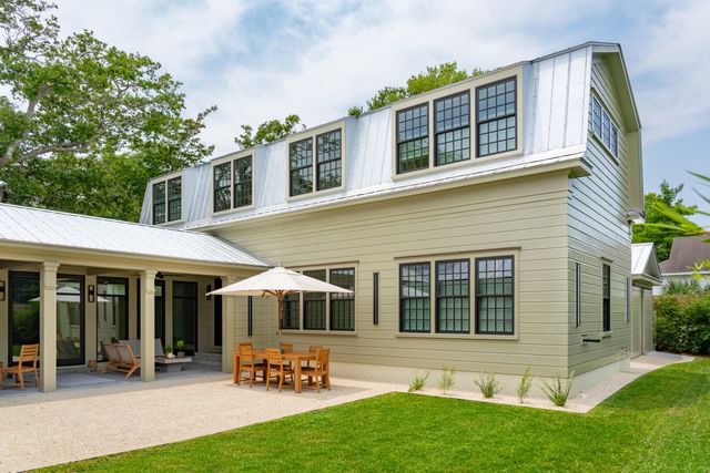 922 Kincade Drive, Mount Pleasant, SC 29464