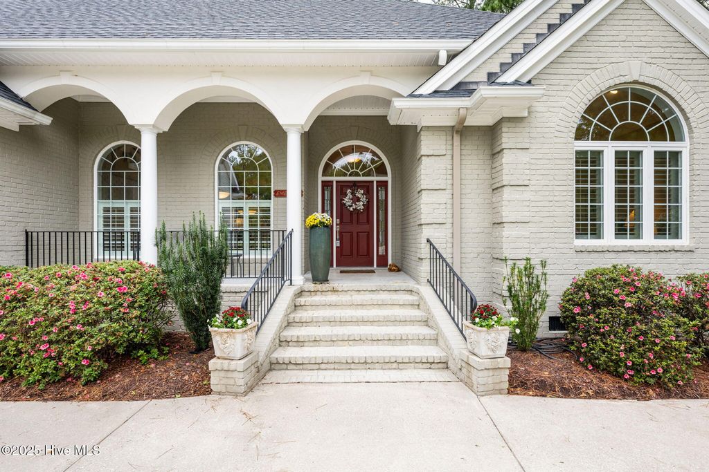 3800 Pine Needle Place, New Bern, NC 28562