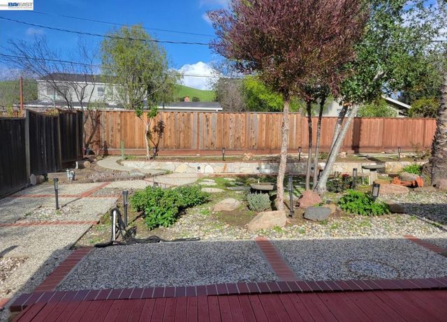 42170 Camino Santa Barbara, Fremont, CA 94539