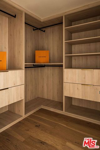 4323 Irvine Avenue, Studio City, CA 91604