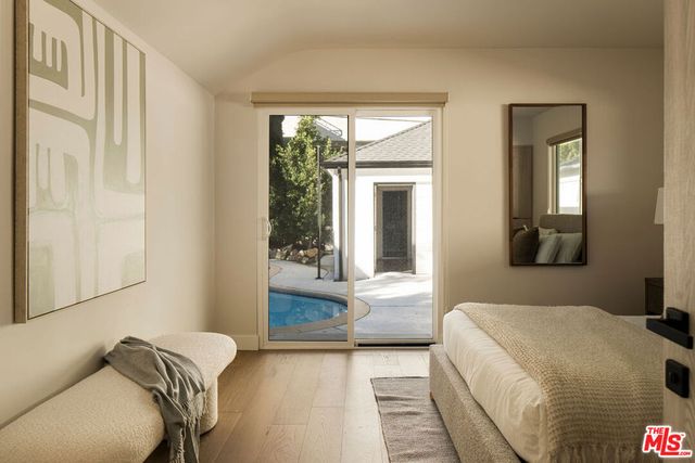 4323 Irvine Avenue, Studio City, CA 91604