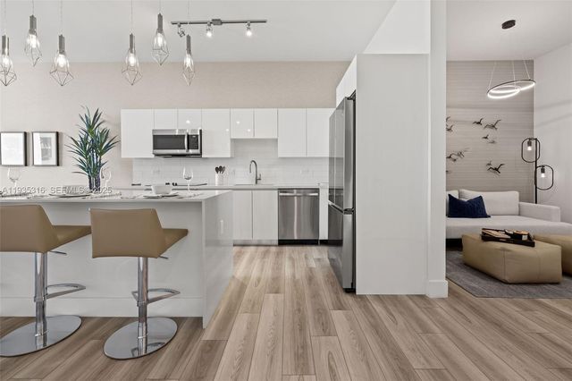 101 Diplomat Pkwy 1605, Hallandale Beach, FL 33009