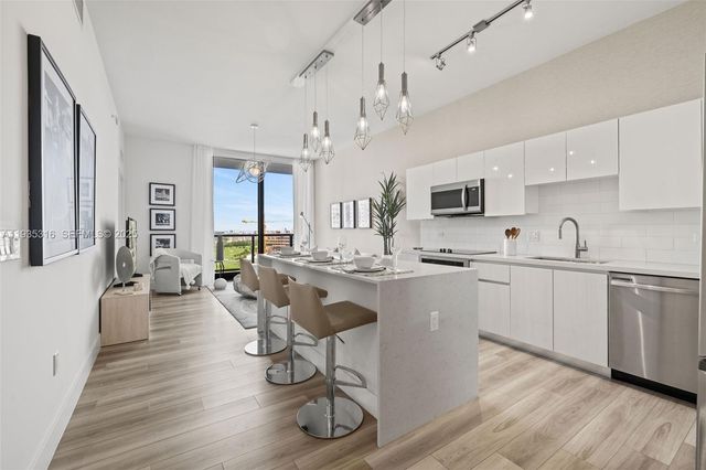 101 Diplomat Pkwy 1605, Hallandale Beach, FL 33009