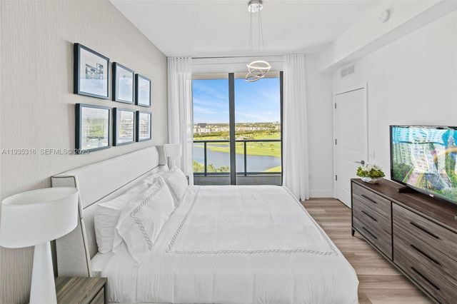 101 Diplomat Pkwy 1605, Hallandale Beach, FL 33009