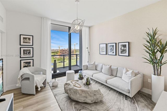 101 Diplomat Pkwy 1605, Hallandale Beach, FL 33009