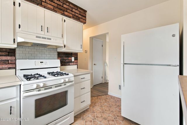 296 Lake Shore Drive, Brick, NJ 08723