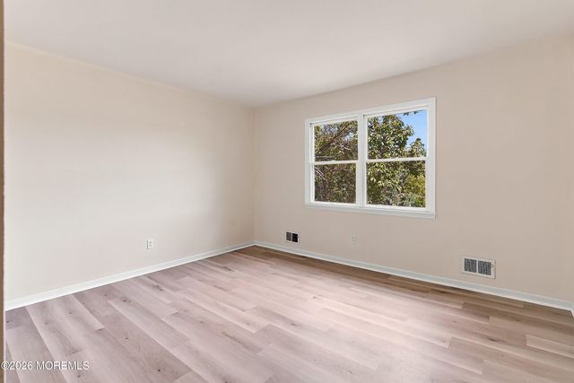 296 Lake Shore Drive, Brick, NJ 08723