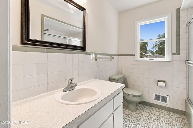 296 Lake Shore Drive, Brick, NJ 08723