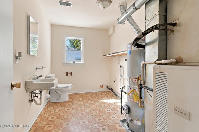 296 Lake Shore Drive, Brick, NJ 08723