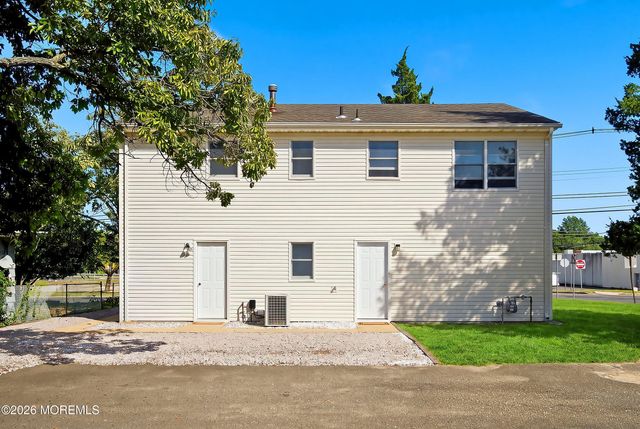 296 Lake Shore Drive, Brick, NJ 08723