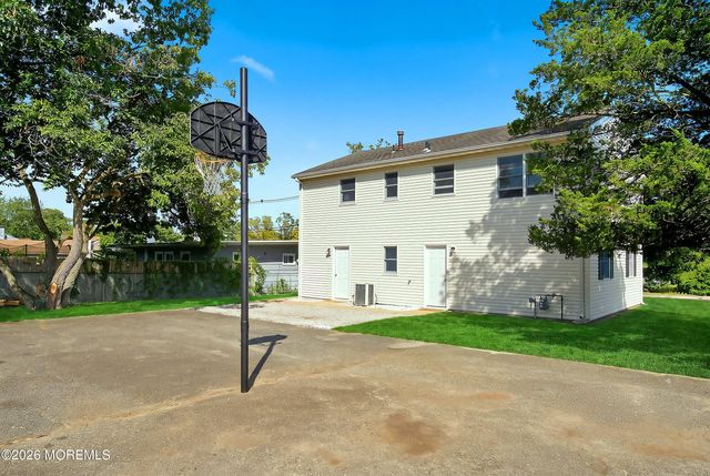 296 Lake Shore Drive, Brick, NJ 08723