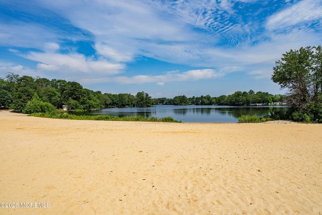 296 Lake Shore Drive, Brick, NJ 08723