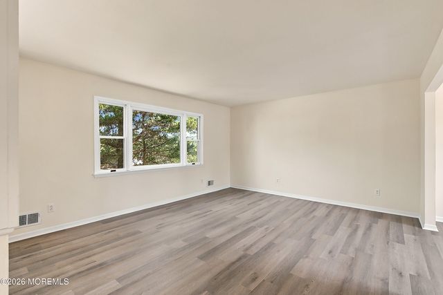 296 Lake Shore Drive, Brick, NJ 08723