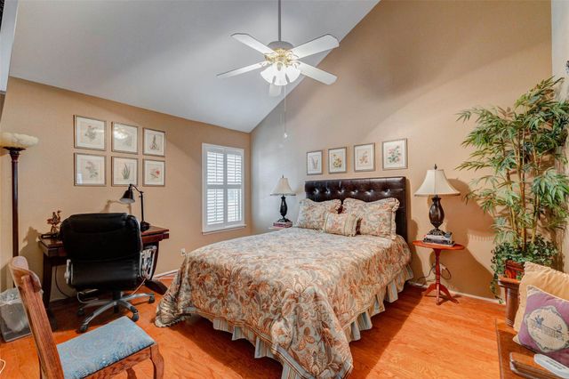 2113 Waugh Drive, Houston, TX 77006