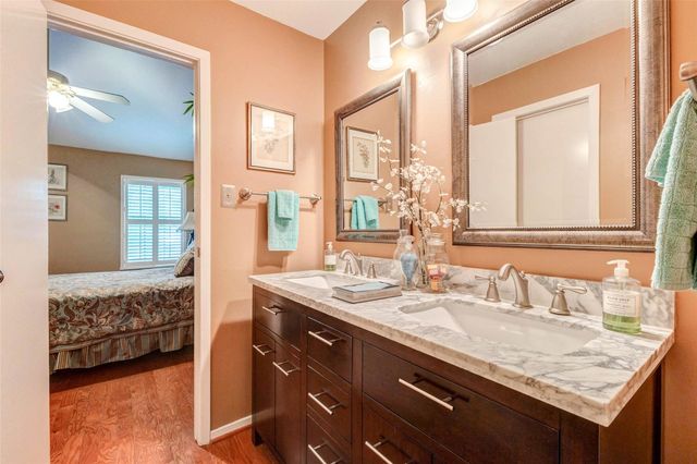 2113 Waugh Drive, Houston, TX 77006