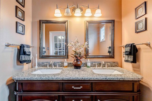 2113 Waugh Drive, Houston, TX 77006