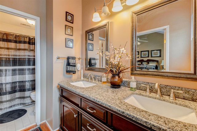 2113 Waugh Drive, Houston, TX 77006