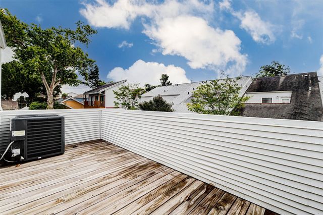2113 Waugh Drive, Houston, TX 77006
