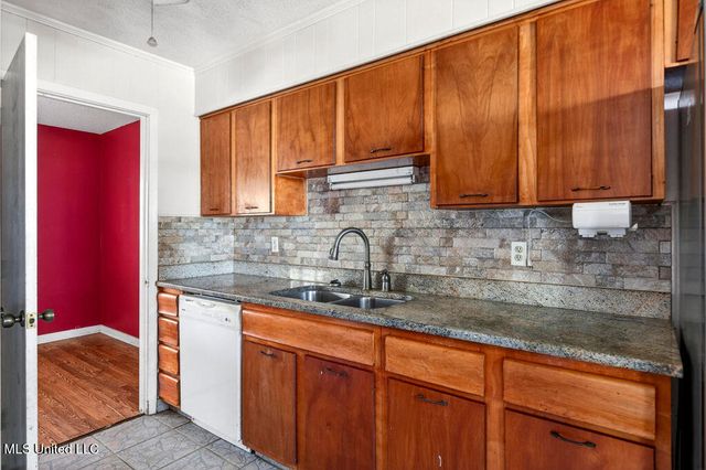 3501 Oak Avenue, Gulfport, MS 39507